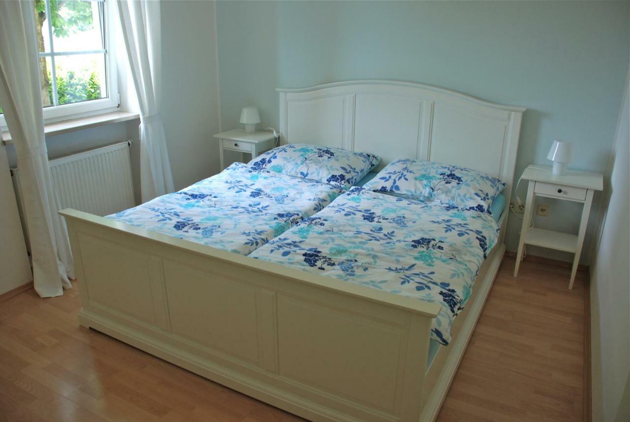 Villa Schaller - Apartment Krumpendorf Bagian luar foto